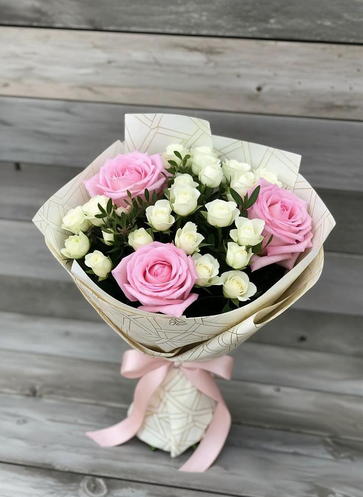 Букет цветов из: Розы в Белоярском Свердловской области