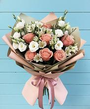 Букет цветов из:  Розы, Альстромерии и Лизиантусы #REPLACE_PRED# Белоярском Свердловской области