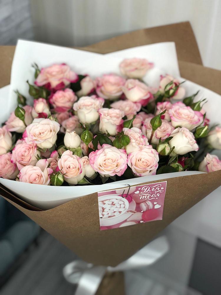 Букет цветов из: Розы в Белоярском Свердловской области