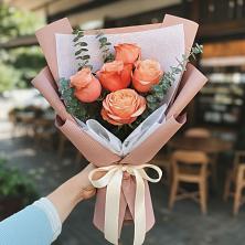 Букет цветов из:  Розы в Белоярском Свердловской области