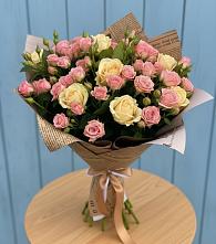 Букет цветов из:  Розы в Белоярском Свердловской области