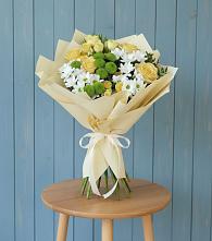 Букет цветов из:  Хризантемы и Розы в Белоярском Свердловской области
