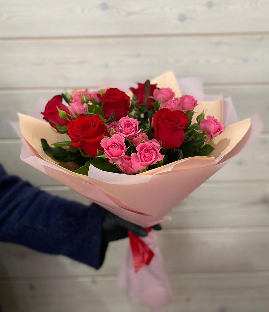 Букет цветов из: Розы в Белоярском Свердловской области