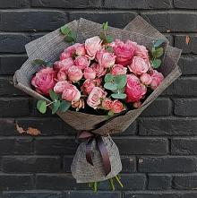 Букет цветов из:  Розы в Белоярском Свердловской области